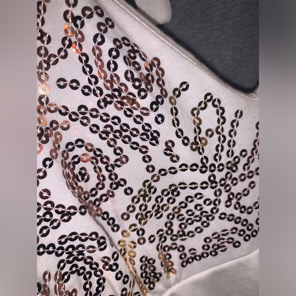 Victoria’s Secret Bra Top’s halter top that ties at the neck. Size large - Picture 3 of 6